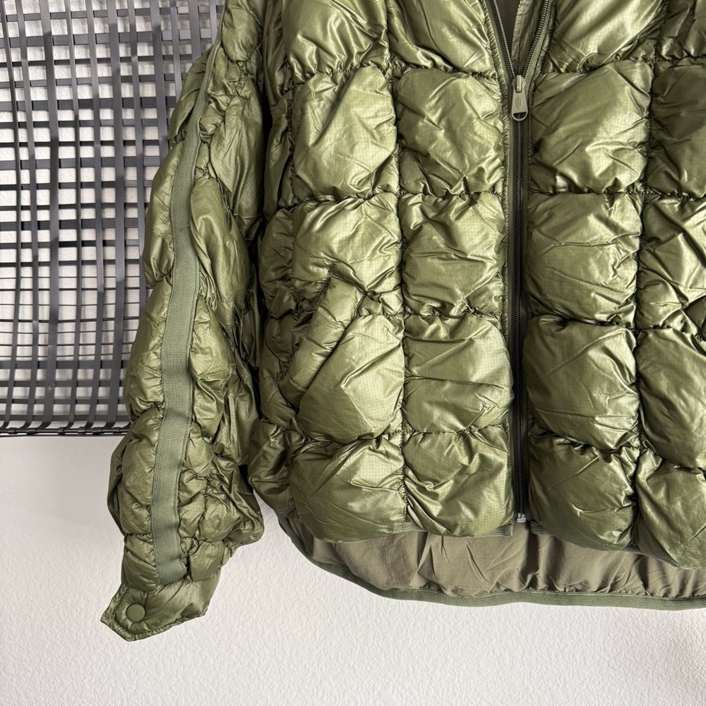 Free people Pippa Scrunchy Glossy Packable Puffer Jacket sea grass green - Picture 3 of 7